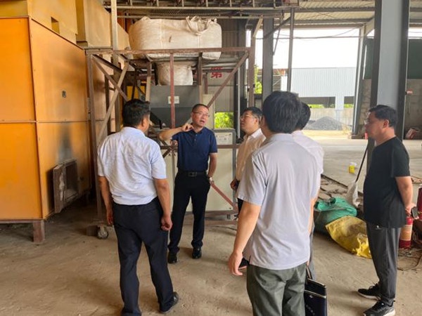 大成國資集團副總經理周犇一行到江糧集團基層企業督導安全生產工作