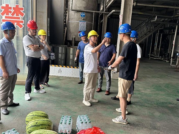 高溫慰問送清涼 心系一線共堅守——集團領導深入基層開展高溫慰問活動