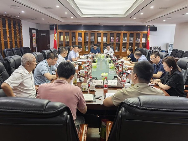 國(guó)家糧科院副院長(zhǎng)季振江一行到江糧集團(tuán)調(diào)研指導(dǎo)